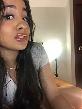 Snapshot of RebecaPalmer chatting on May 23, 2026, 6:23 am RebecaPalmer online show from May 23, 2026, 6:23 am