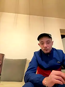 Snapshot of Crevette311 chatting on November 22, 2025, 4:06 pm Crevette311 online show from November 22, 2025, 4:06 pm