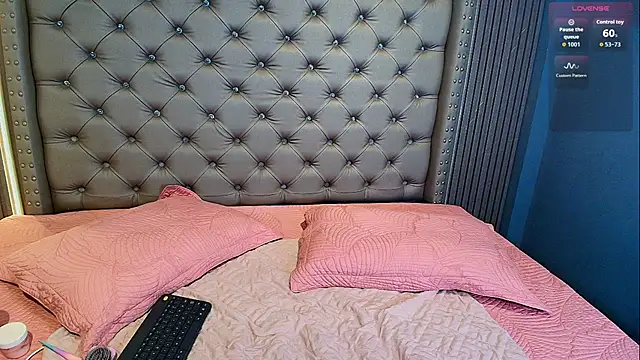 NAOMI cute  online show from March 30, 2026, 1:29 am