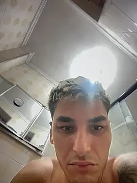 litlleboyeus online show from February 20, 2026, 6:26 am