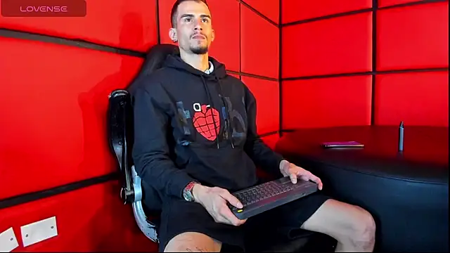 SharonTygaX online show from March 6, 2026, 2:01 pm