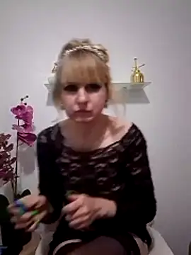 Snapshot of -Nefertiti- chatting on February 28, 2026, 10:31 pm -Nefertiti- online show from February 28, 2026, 10:31 pm