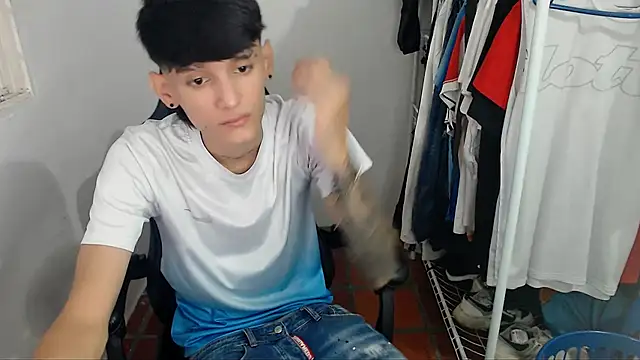 Snapshot of BOY-767 chatting on March 3, 2026, 1:45 am BOY-767 online show from March 3, 2026, 1:45 am