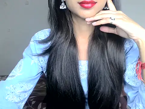 SIKSHA SINGH online show from April 21, 2026, 6:03 pm