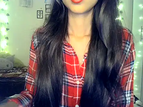 SIKSHA SINGH online show from April 2, 2026, 4:13 pm