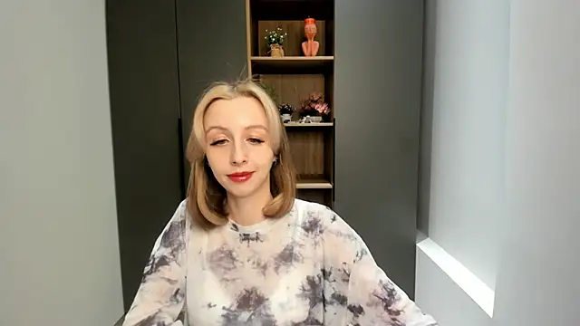 Snapshot of EugeniaEarl chatting on February 20, 2026, 6:26 am EugeniaEarl online show from February 20, 2026, 6:26 am