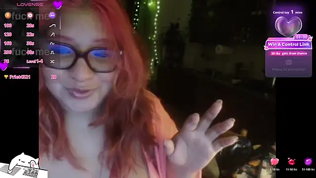 Snapshot of MagicCurves chatting on June 17, 2026, 10:41 pm MagicCurves online show from June 17, 2026, 10:41 pm
