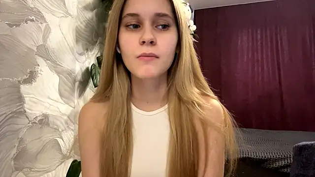 Snapshot of Nikamina chatting on February 28, 2026, 12:05 pm Nikamina online show from February 28, 2026, 12:05 pm