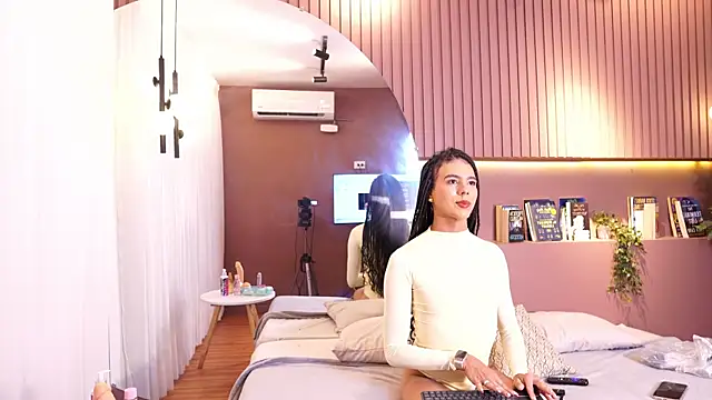 Luxa Velvet online show from June 9, 2026, 1:23 pm
