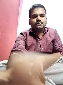 Snapshot of rkr1996kum chatting on May 13, 2026, 9:05 am rkr1996kum online show from May 13, 2026, 9:05 am