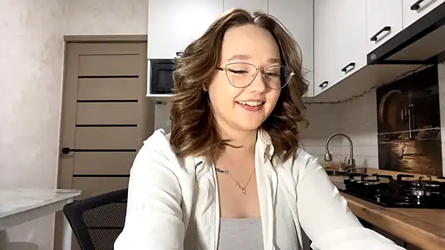 Snapshot of AinaSmith chatting on February 25, 2026, 10:48 am AinaSmith online show from February 25, 2026, 10:48 am