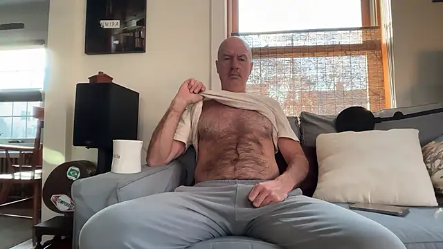 Guy  Grey online show from April 11, 2026, 10:41 am