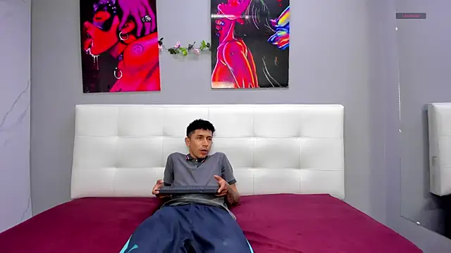 Snapshot of ahsly78Bryan chatting on July 4, 2026, 8:13 pm ahsly78Bryan online show from July 4, 2026, 8:13 pm
