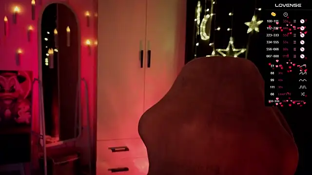 Snapshot of Nestyzz chatting on February 27, 2026, 8:19 pm Nestyzz online show from February 27, 2026, 8:19 pm