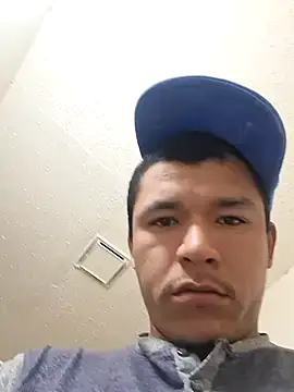 gueboloco2626 online show from March 3, 2026, 12:56 pm