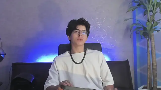 Snapshot of Angel_scott2 chatting on March 1, 2026, 11:21 am Angel scott2 online show from March 1, 2026, 11:21 am