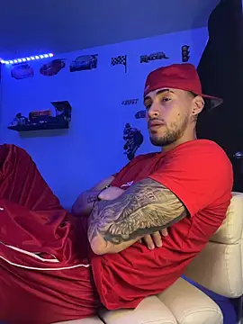 TOMAS CONOR online show from April 3, 2026, 1:23 am