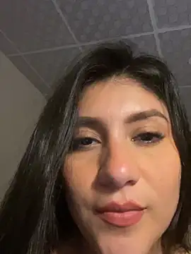 Snapshot of latinasoftie chatting on June 26, 2026, 4:07 am latinasoftie online show from June 26, 2026, 4:07 am
