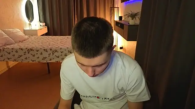 Snapshot of Keviin777 chatting on February 20, 2026, 5:37 pm Keviin777 online show from February 20, 2026, 5:37 pm