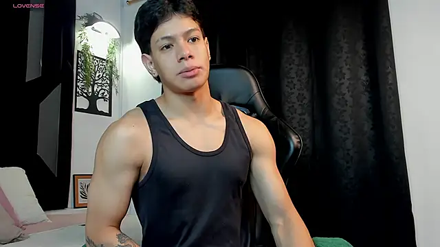 TonyPetrovjs online show from March 13, 2026, 3:55 am