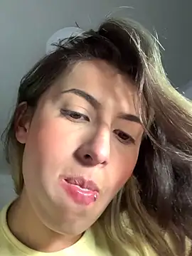 Snapshot of Candy_Lennon chatting on February 25, 2026, 12:44 am Candy Lennon online show from February 25, 2026, 12:44 am