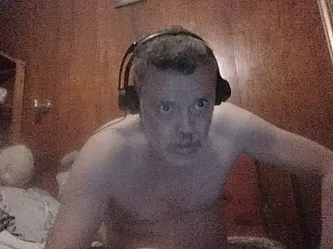 Snapshot of PilotingMuchness chatting on May 14, 2026, 12:51 am PilotingMuchness online show from May 14, 2026, 12:51 am