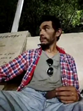 Snapshot of Jesus_F_R chatting on March 19, 2026, 11:27 pm Jesus F R online show from March 19, 2026, 11:27 pm