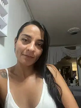 yesica2507 online show from March 11, 2026, 10:59 pm