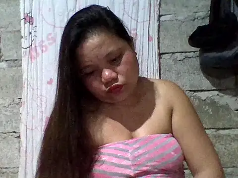 sweetlyn31 online show from March 27, 2026, 5:58 pm