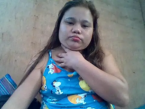 sweetlyn31 online show from May 26, 2026, 10:41 pm