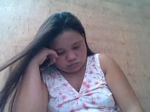 sweetlyn31 online show from April 11, 2026, 2:41 am