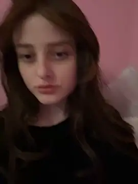 Snapshot of Amira_amur chatting on March 4, 2026, 6:04 pm Amira amur online show from March 4, 2026, 6:04 pm