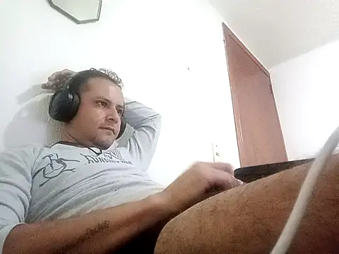 Snapshot of Lfervega chatting on February 19, 2026, 10:45 am Lfervega online show from February 19, 2026, 10:45 am