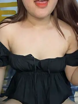 Snapshot of -Tanu- chatting on February 19, 2026, 10:12 am -Tanu- online show from February 19, 2026, 10:12 am