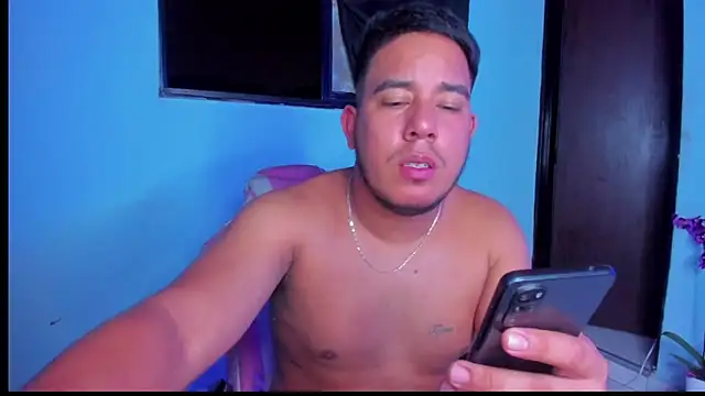 Snapshot of edgarsexxx chatting on February 20, 2026, 7:10 am edgarsexxx online show from February 20, 2026, 7:10 am