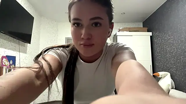 Snapshot of JoycelynUrion chatting on February 23, 2026, 4:07 pm JoycelynUrion online show from February 23, 2026, 4:07 pm