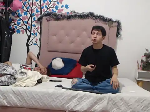 crissfer1 online show from March 2, 2026, 6:04 pm