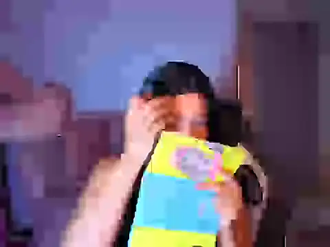 Mia belve a online show from April 10, 2026, 12:45 pm