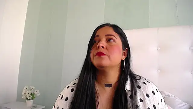 Jessicabloom online show from February 27, 2026, 12:49 pm