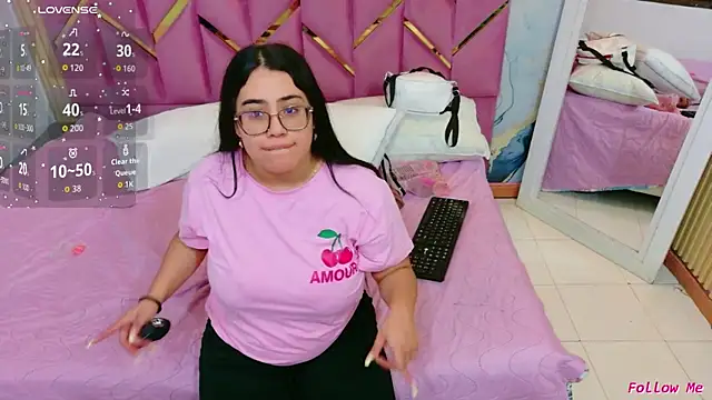 Snapshot of curvybuffgirllll chatting on July 19, 2026, 7:21 pm curvybuffgirllll online show from July 19, 2026, 7:21 pm