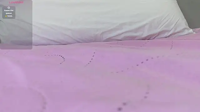 Snapshot of curvybuffgirllll chatting on June 11, 2026, 12:32 am curvybuffgirllll online show from June 11, 2026, 12:32 am