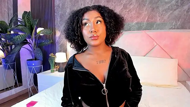 Emma Dancer online show from April 17, 2026, 1:36 pm