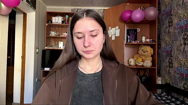 poly princess online show from March 11, 2026, 9:03 am