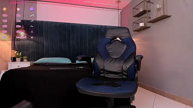 Snapshot of liam_es chatting on February 25, 2026, 2:34 am liam es online show from February 25, 2026, 2:34 am