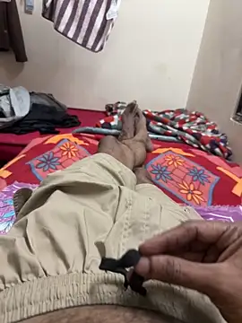 neekosam12 online show from April 4, 2026, 4:13 pm