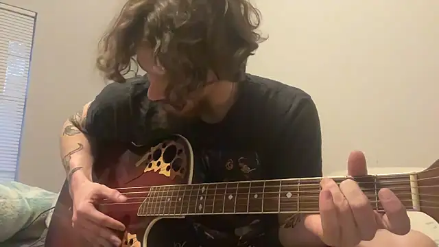 Snapshot of Marz1981zraM chatting on March 4, 2026, 12:46 pm Marz1981zraM online show from March 4, 2026, 12:46 pm