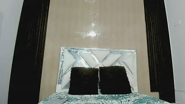 Snapshot of SofiaGonzales_ chatting on May 30, 2026, 1:06 pm SofiaGonzales online show from May 30, 2026, 1:06 pm