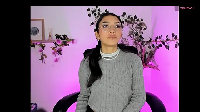 jaulyn 18 online show from March 31, 2026, 12:29 pm