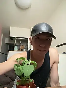 Yumemiru-k online show from May 8, 2026, 4:38 am