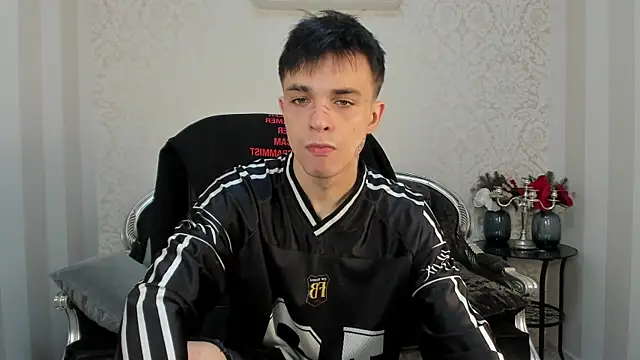 ClarkBev online show from April 3, 2026, 5:36 am